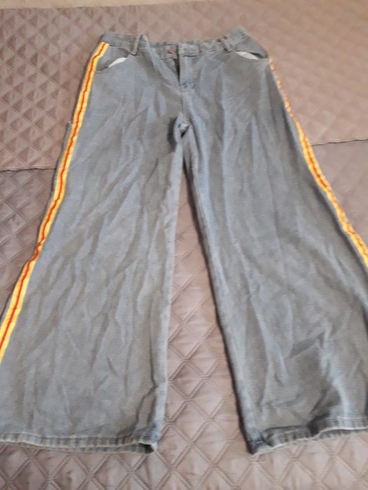 Джинсы для подростков новые