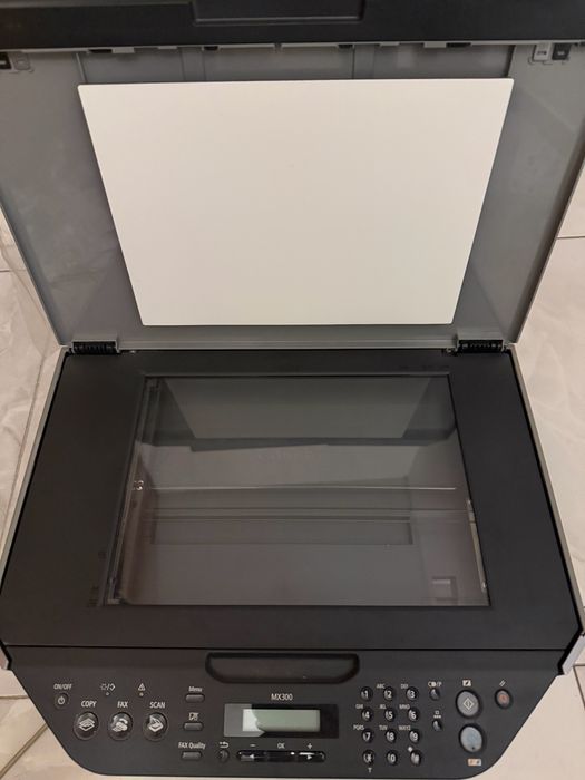 Мултифункционално устройство -Принтер, Копирна машина, скенер