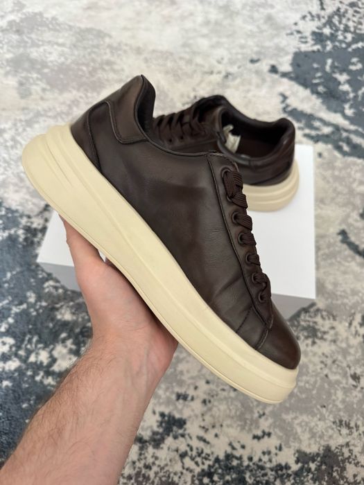 Adidasi GUESS Marimea 41