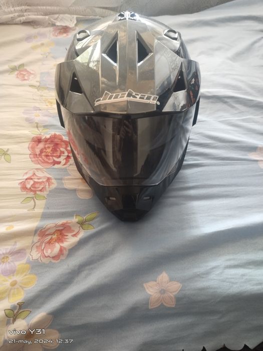 Xtrimal moto shlem bunaqasi juda kam deyarli uzda yoʻq chetelniki