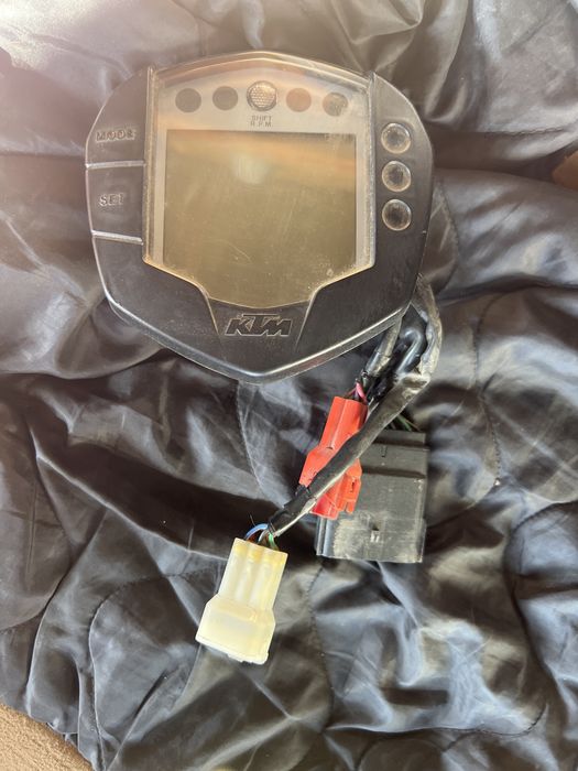 Bord ktm duke 125 ceasuri de bord