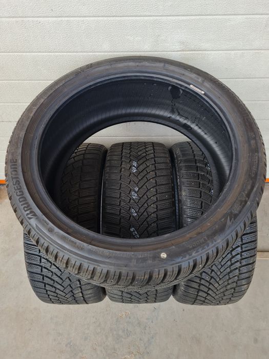 Зимни гуми 4 броя BRIDGESTONE Blizzak LM005 225 40 R18 дот 4820