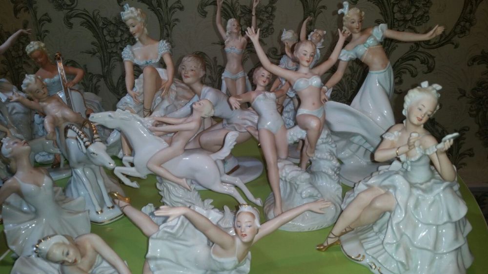 Колекция статуэток