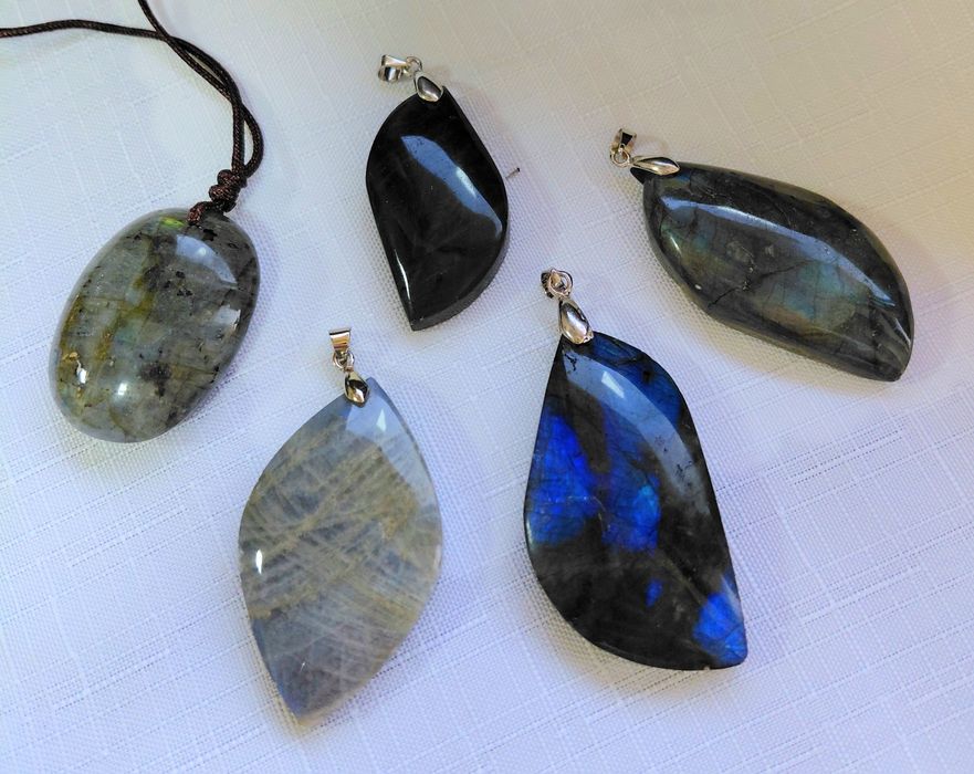 Кулоны  Камень Лабродор.