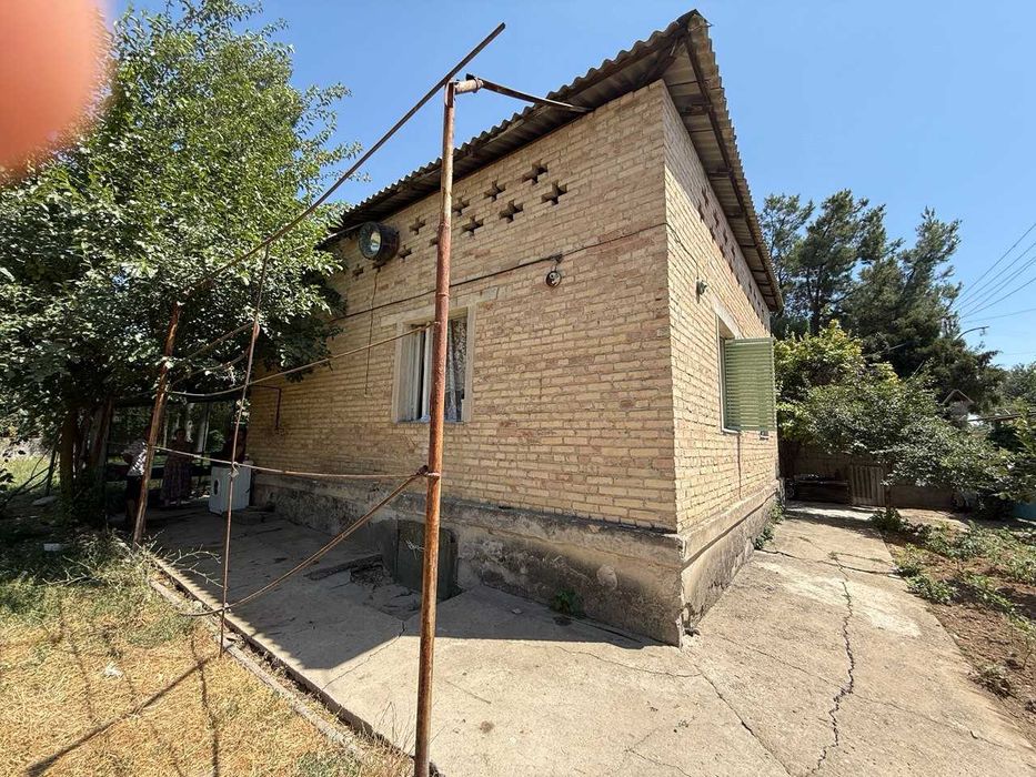 Dala hovli sotiladi 12.7 sotix