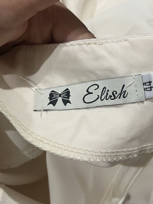 платье молочного цвета