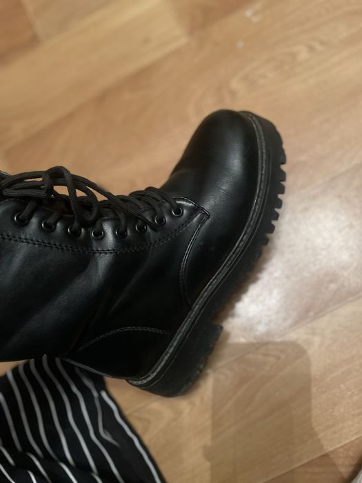 Теплые зимние ботинки