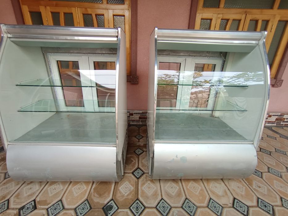 Холодильник витрина