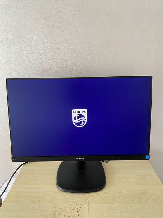 Монитор Philips 23.8” 1920x1080 75Hz
