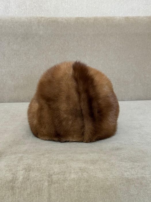 Продам норковые шапки . Цена 5000тг.