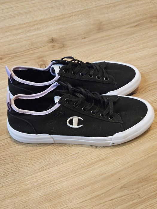 Черни кецове Champion
