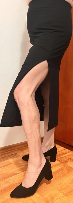 Fusta neagra sexy