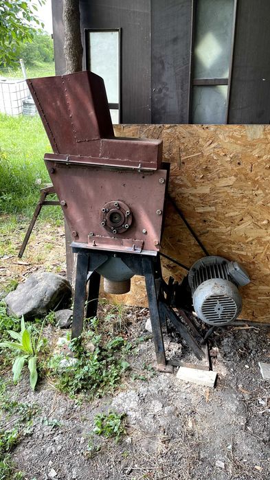 tocator de crengi , motor electric foarte puternic 5 kw