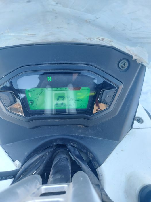 Продаю снегоход барс