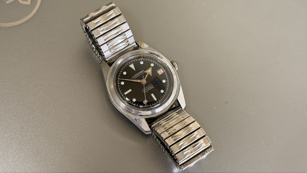 Diver lucerna mecanic 23 rubine