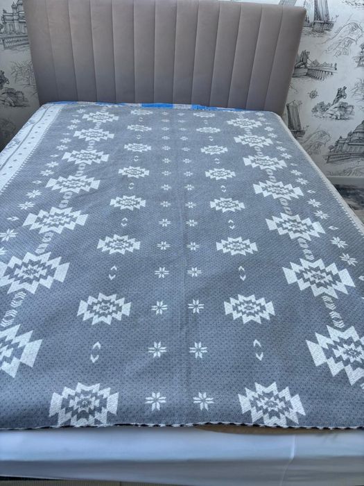 Срочно Продам кровать 150*200