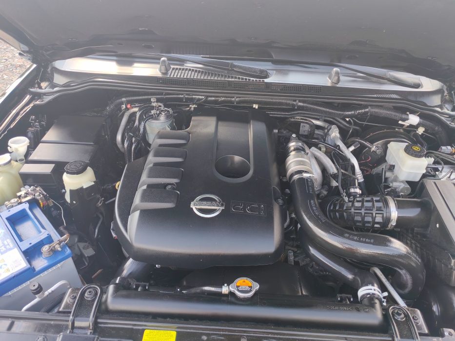 Nissan Navara D 40   4X4 2010 bena lunga