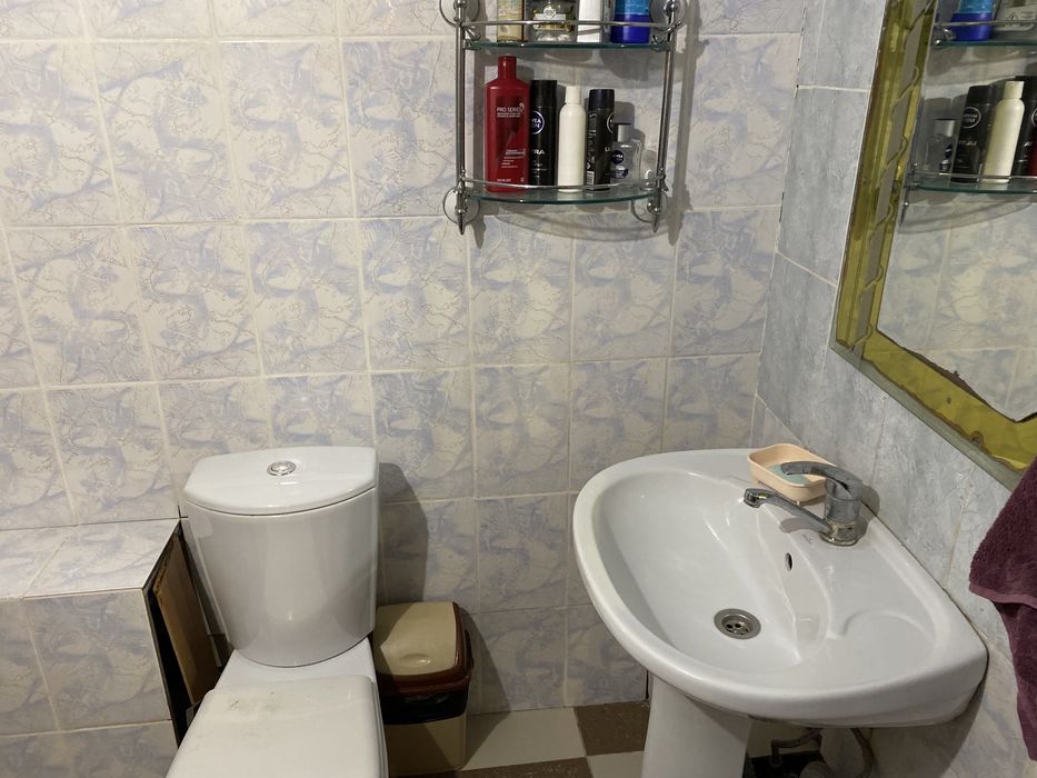 Подселение парень