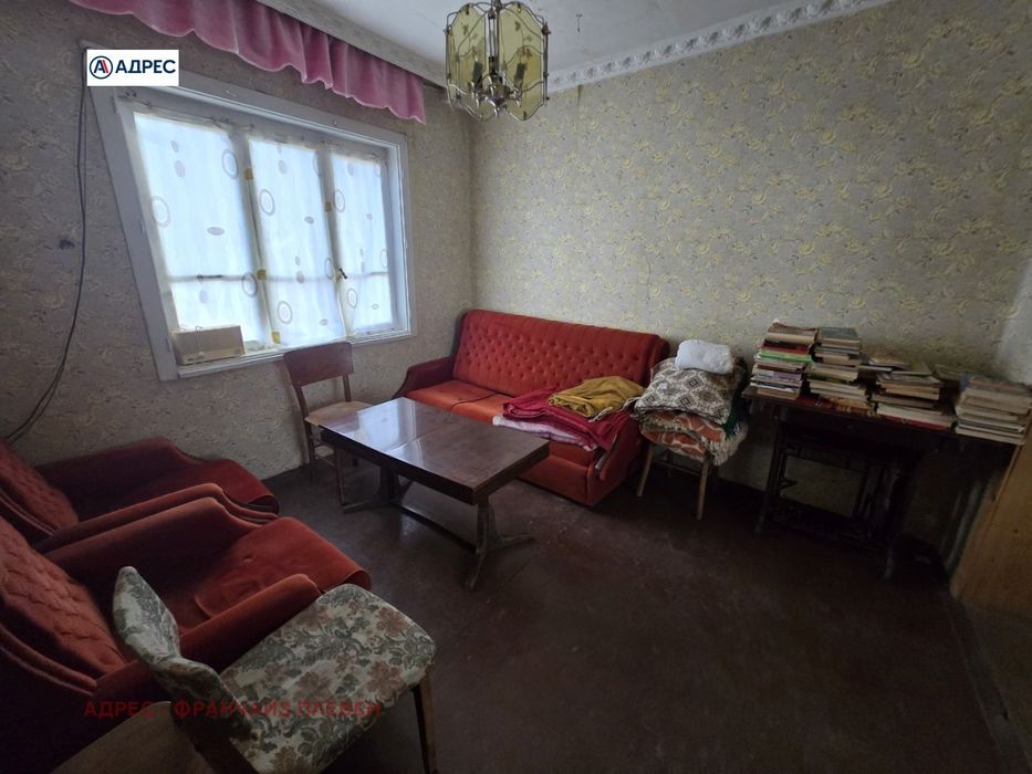 Къща в Плевен, област-с.Обнова площ 120 цена 35000