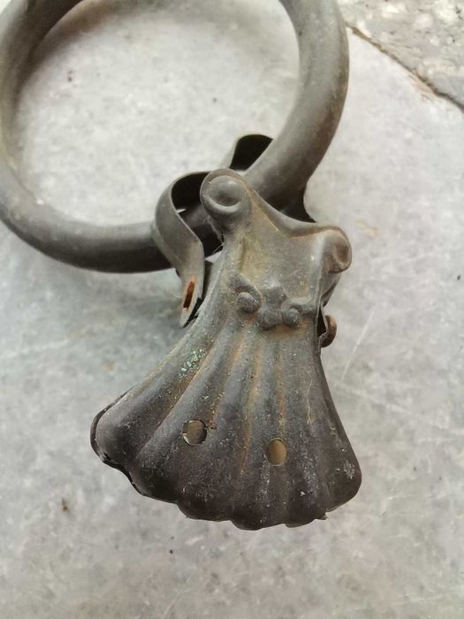 Лот 5 бр. масивни месингови корнизи от Царска България