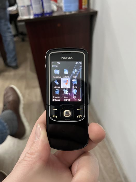 Продам телефон