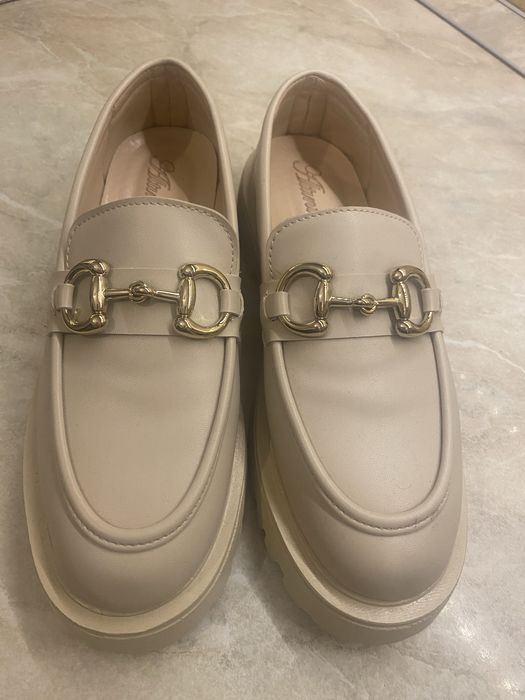 Pantofi femei looferi 37 noi