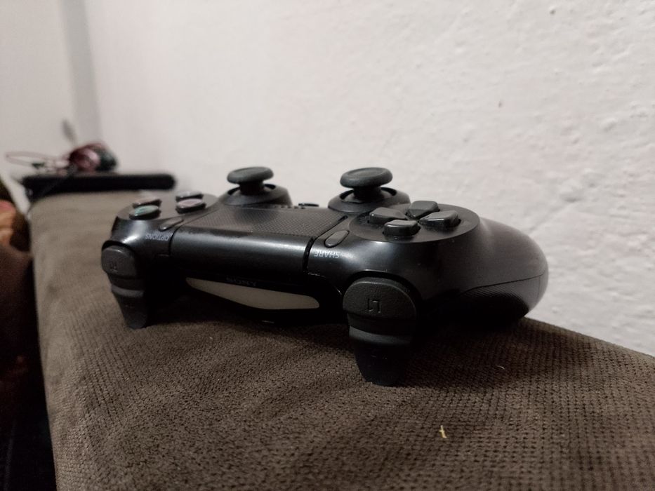Playstation 4 slim