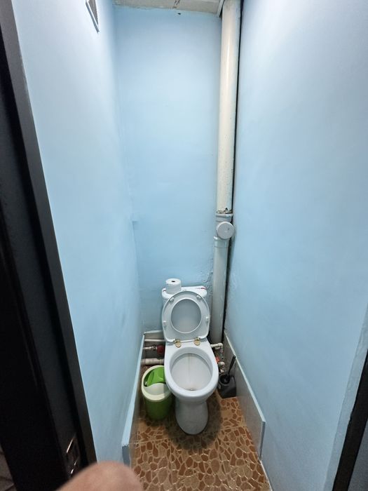 Срочно уй сотилади.  Барака болса келишиб берилади !