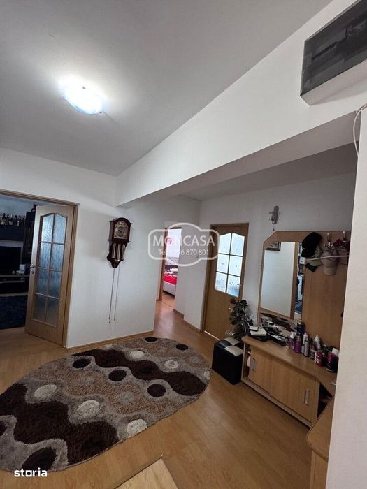 Apartament 3 camere zona Scoala 17, etaj 4