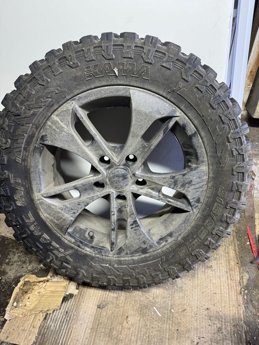 Продам диски с резиной