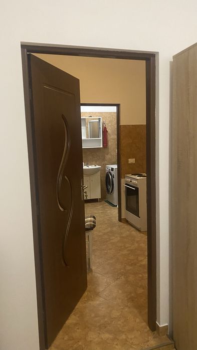 Ap. 1 Cam, 250 Euro cu CHELTUIELI INCLUSE