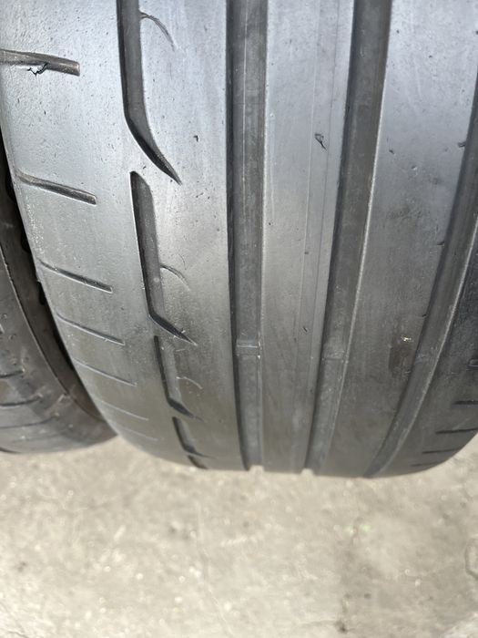 2 бр. летни гуми 225/45/19 Dunlop DOT 0619 4,5 mm