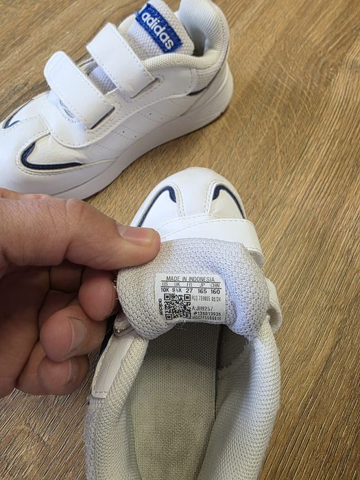 Vand adidasi piele Adidas marimea 27