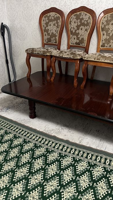 Гостевой стол 3,5 м со 12 стульями