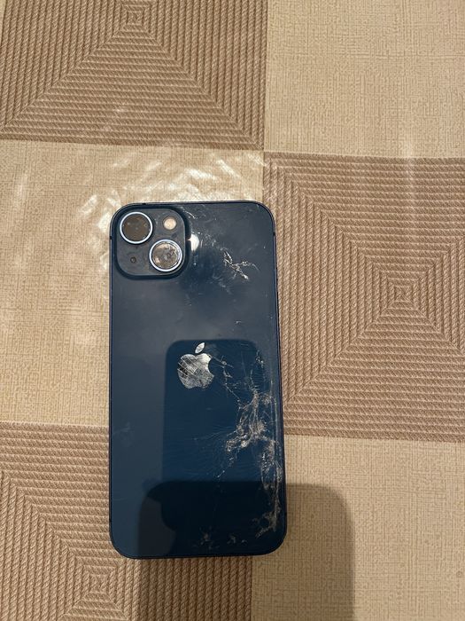 Айфон 13 сатылады