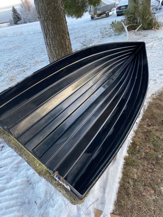 Продаваме гребни лодки