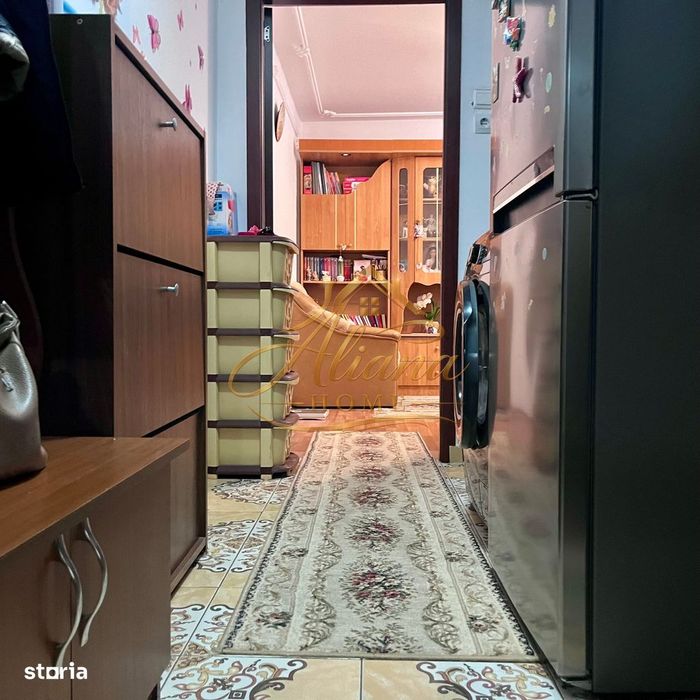 Etaj 1! Vânzare apartament cu 3 camere-micro 11 -Târgoviște!