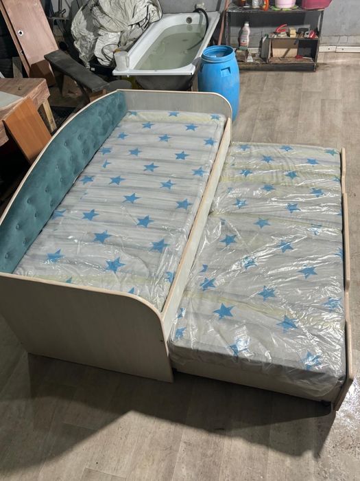 Кровать выдвежной для двойх детски