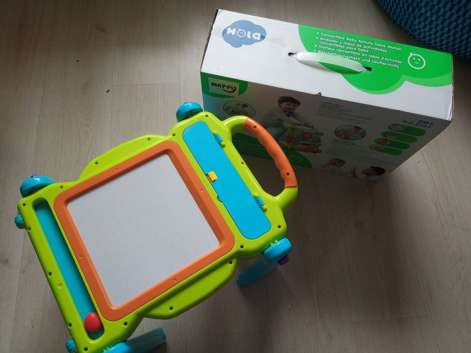 Hola - Бебешка активна проходилка и маса / 2 в 1
