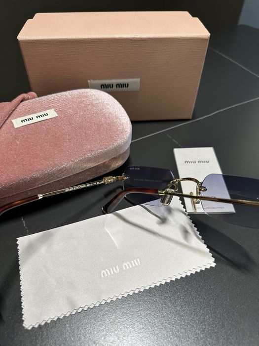 Слънчеви очила Miu Miu