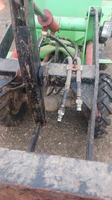 Mini (vola)incarcator frontal 4x4