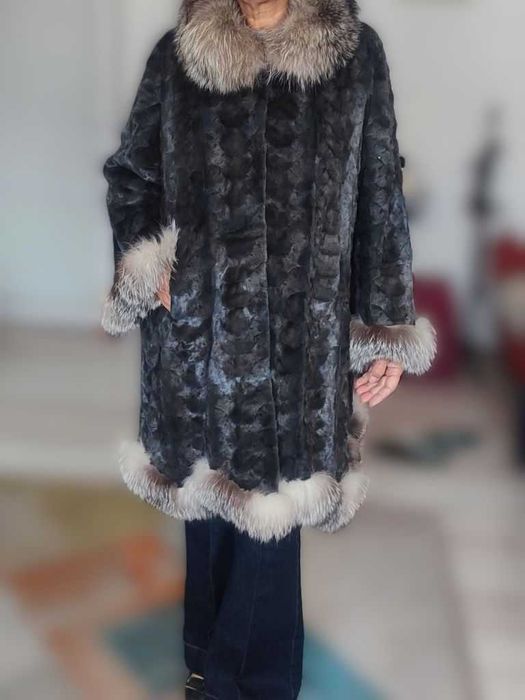 Haina lux blana naturala Vizon si Vulpe Argintie, marime 44-46, Campina PH - Ca noua