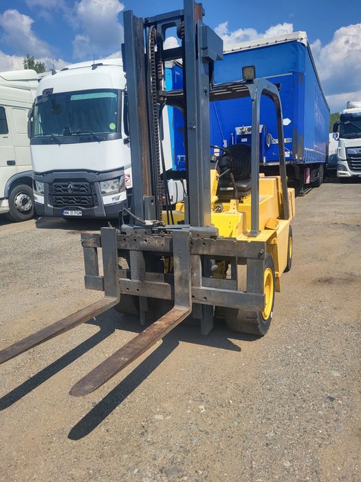 Vând motostivuitor CATERPILLAR diesel
