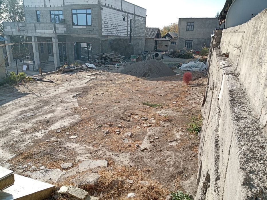 Продам участок под комерцию