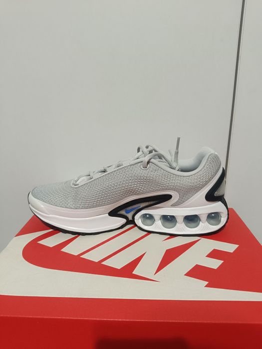 Adidași Nike Air Max DN