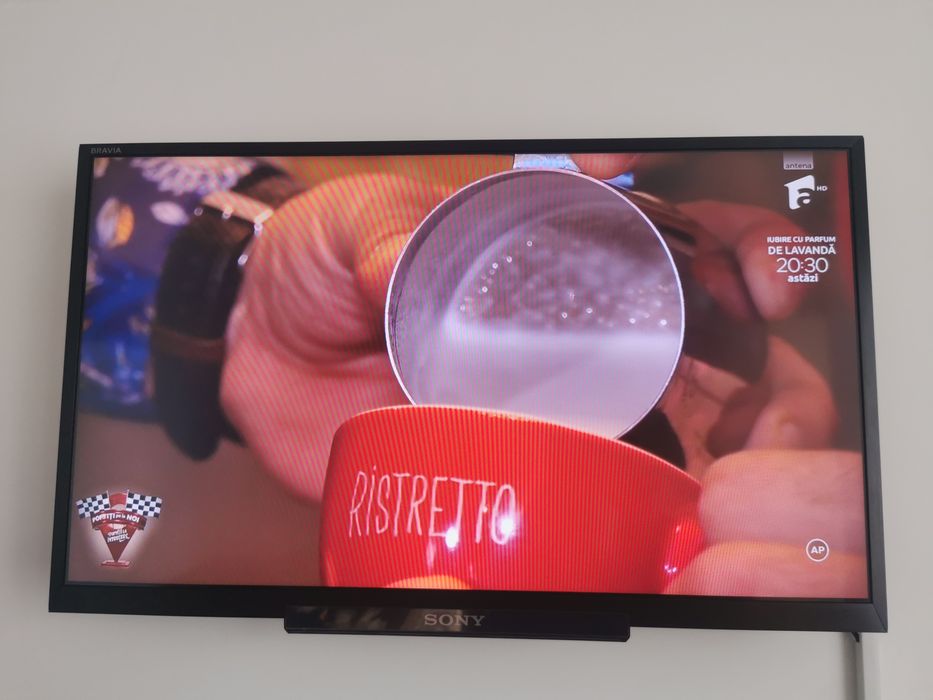 TV smart  SONY BRAVIA 60cm