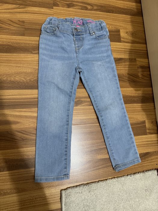 Джинсы на девочку 4-5 лет