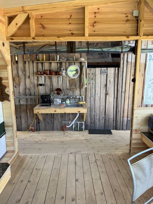 Продавам Каравана с престройка Веранда ПЛАТЕН НАЕМ ЗА 2026г.