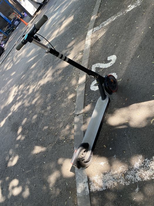 Trotineta  Okai  utilizata personal
