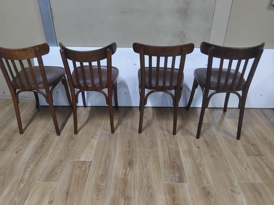 Scaune din lemn wintigi